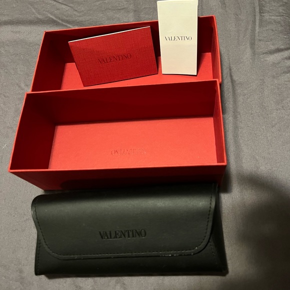 Women’s Valentino Garavani cat eye sunglasses main image 4